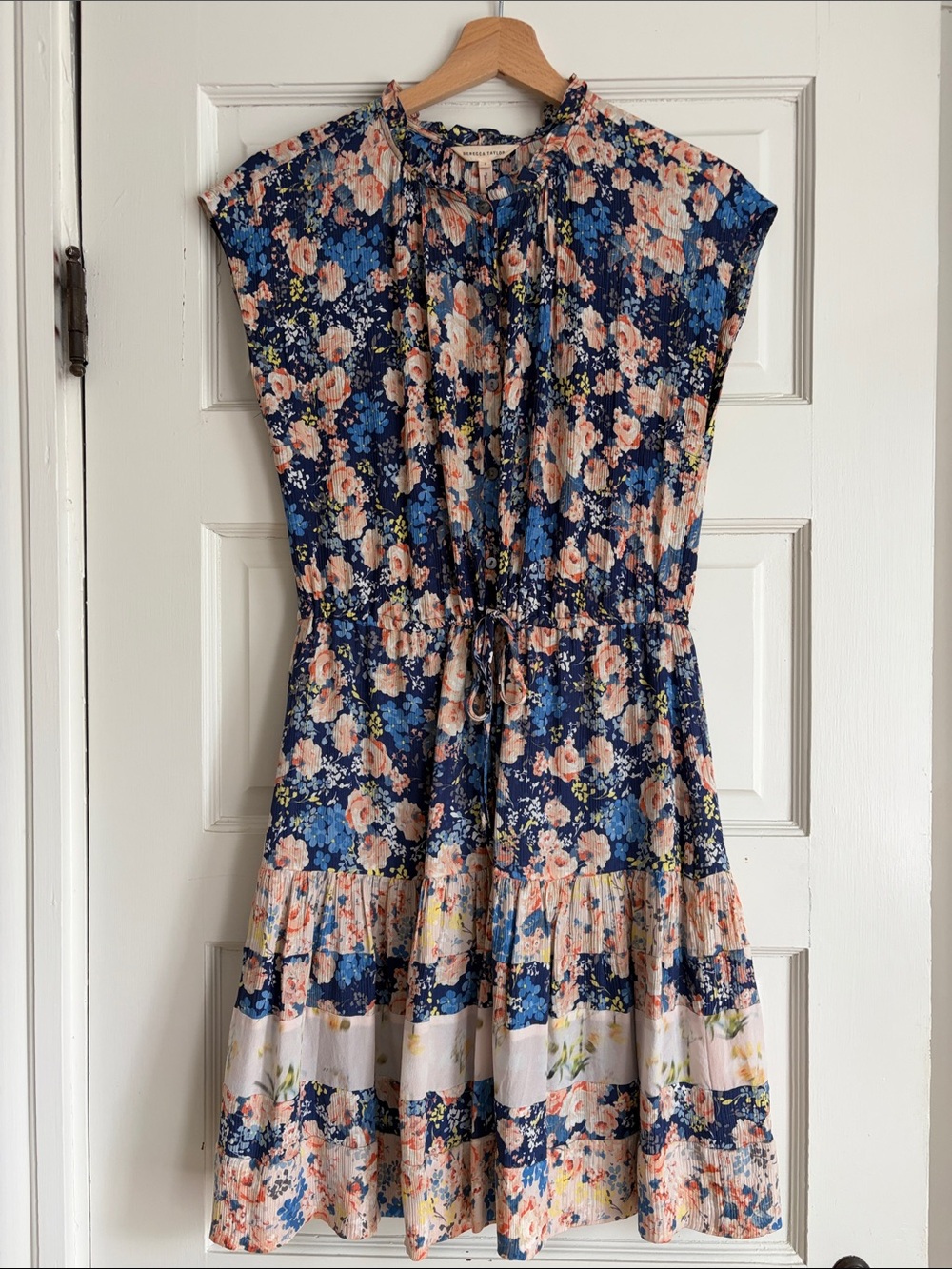 Rebecca Taylor 100% Silk Floral Ruffled Neck Floral Dress size 2